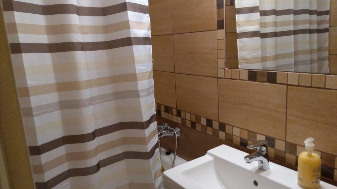 Gesztenyes Apartman Miskolc Exterior photo