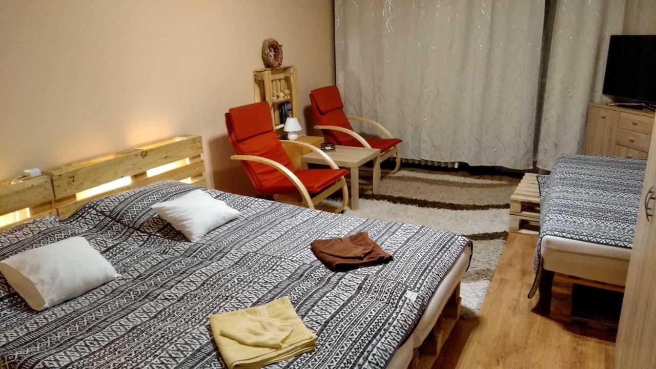 Gesztenyes Apartman Miskolc Exterior photo